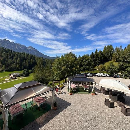 Rifugio Caltena Fiera Di Primiero Exterior foto