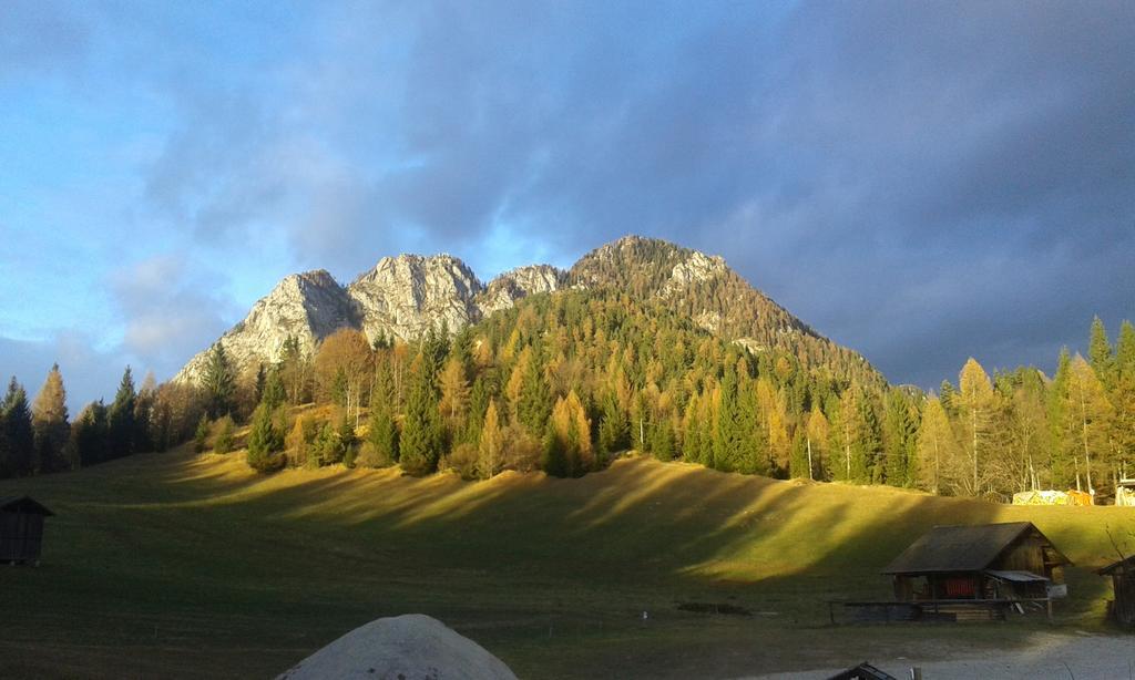 Rifugio Caltena Fiera Di Primiero Exterior foto