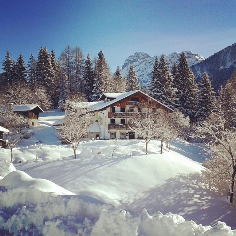 Rifugio Caltena Fiera Di Primiero Exterior foto